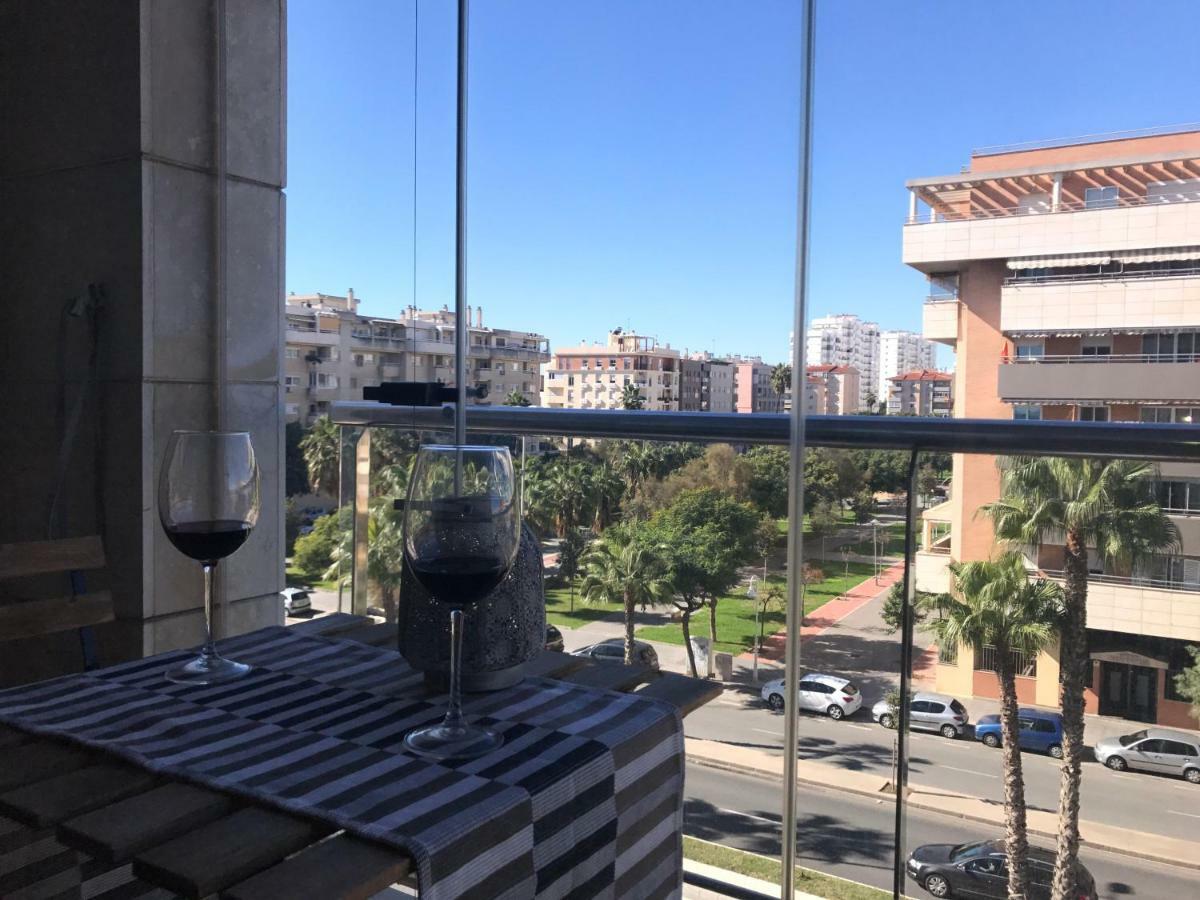 Apartamento Paseo Marítimo Antonio Banderas Málaga Exterior foto